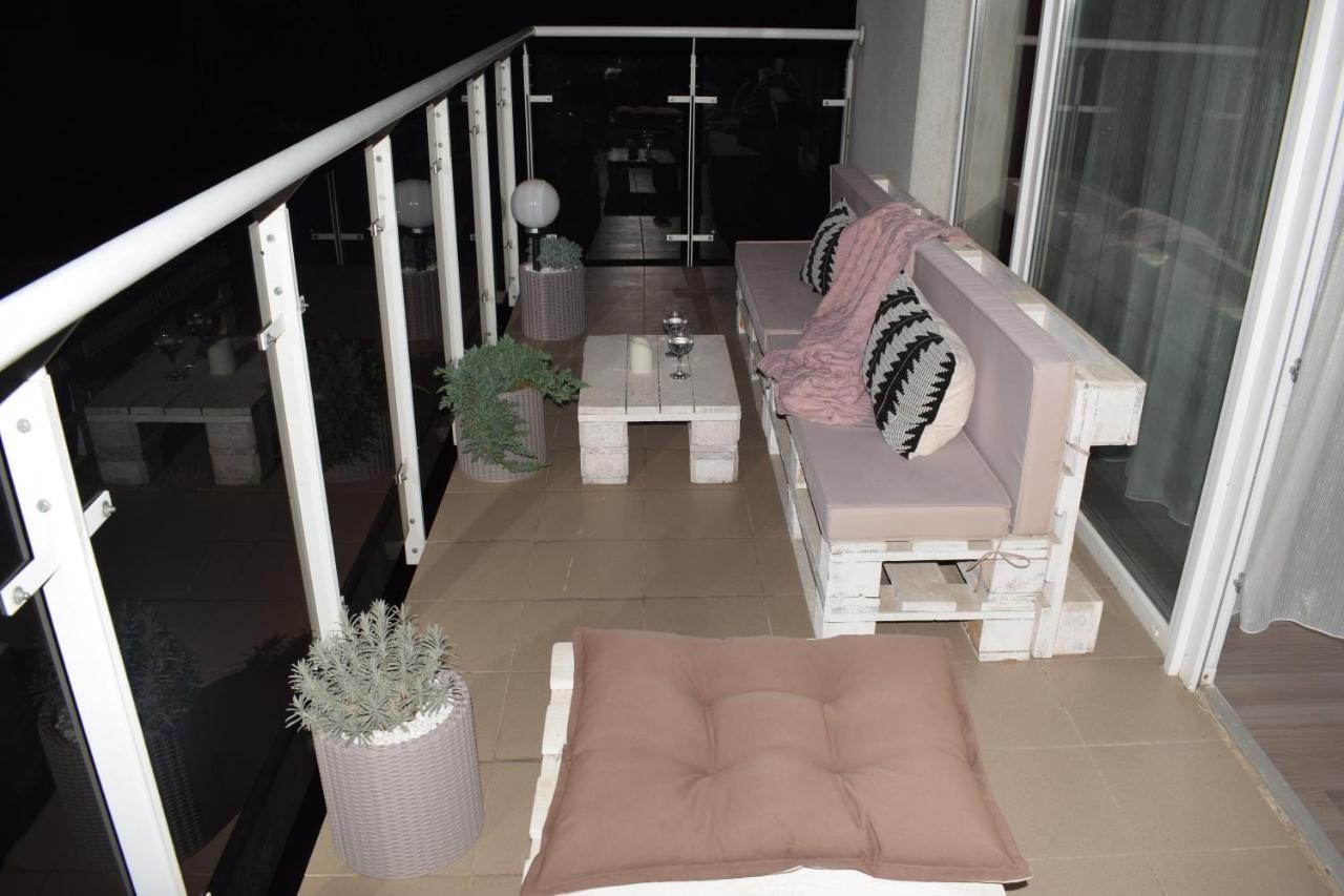 Sweet Residence Apartment Αράντ Εξωτερικό φωτογραφία